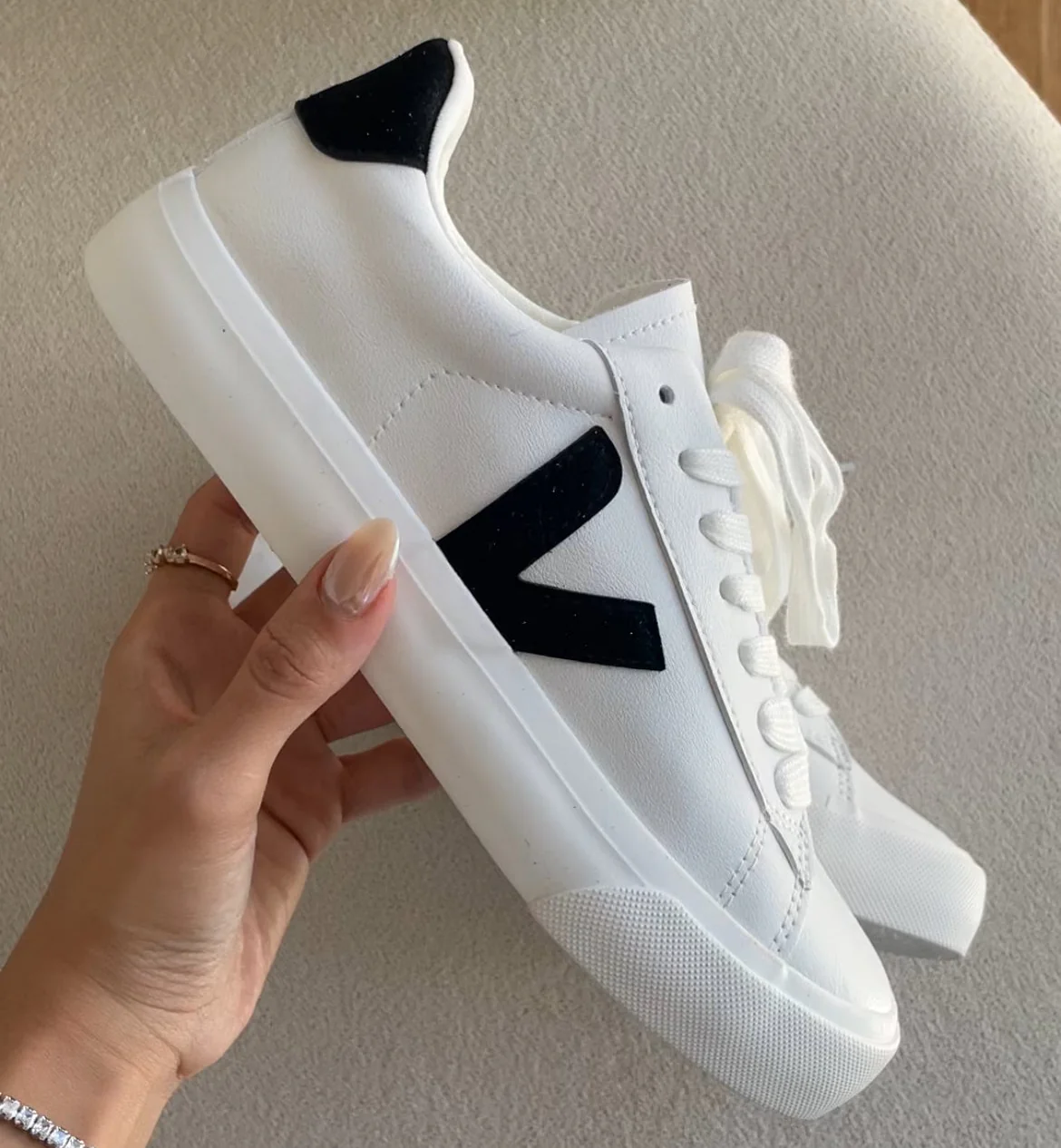 VEJA sneakers Blanche noir - Image 3