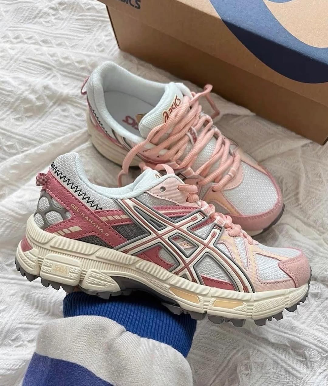 Asics Gel-Kahana 8 - Image 17